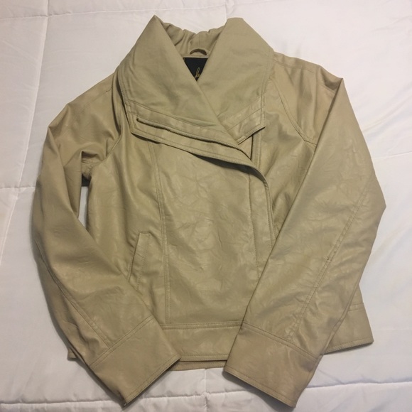 Jack by B.B. Dakota brand faux leather jacket - Picture 3 of 9